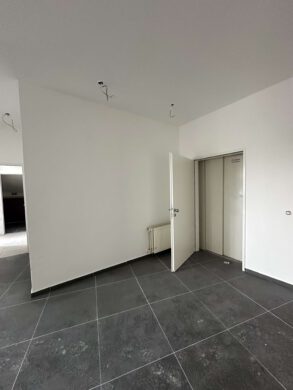 Erstbezug 5-Zimmer-Wohnung in Lippstadt (auch für eine Wohngemeinschaft geeignet) - Flur