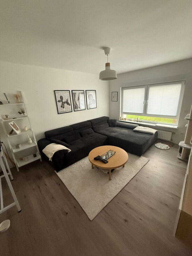 Modernisierte 2-Zimmer Wohnung in saniertem Haus, 45357 Essen-Dellwig, Etagenwohnung