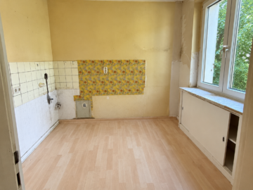 Wohnung mit guter Anbindung in zentraler Lage - Küche