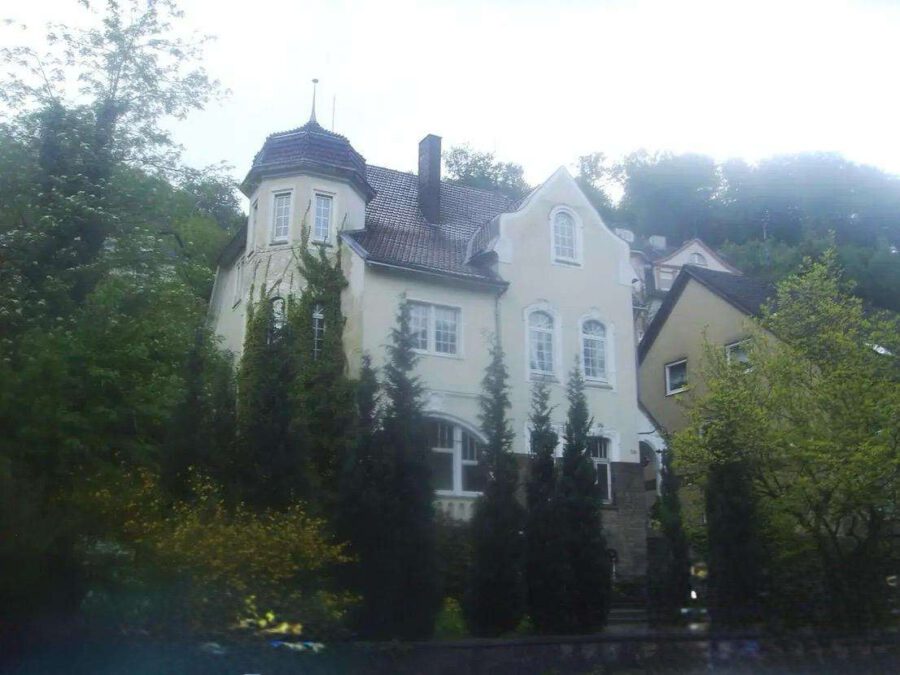 Charmante Jugendstil-Stadtvilla mit drei Einheiten – ideal für Eigennutzer, 58119 Hagen, Villa