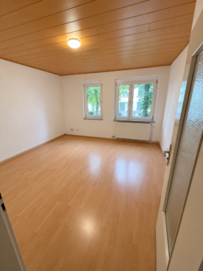 Wohnung mit guter Anbindung in zentraler Lage - Schlafzimmer