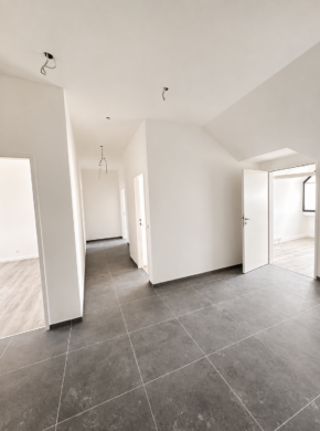 helle 5-Zimmer-Wohnung in Lippstadt (auch WG geeignet) - Flur