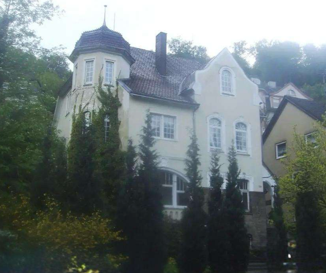 Charmante Jugendstil-Stadtvilla mit drei Einheiten - front