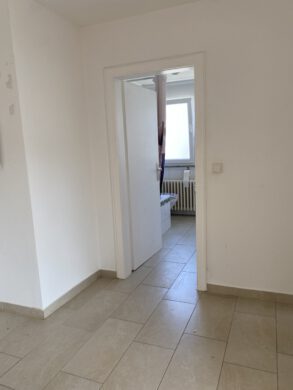2-ZKDB-Wohnung mit Balkon und Garten in sehr guter Wohnlage - IMG_2459
