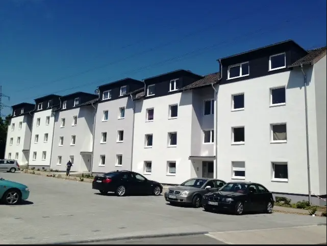 Helle 3-ZKDB-Wohnung mit Balkon - 1