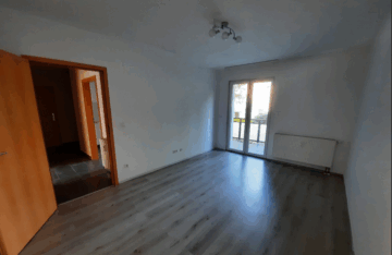 Helle 3-ZKDB-Wohnung mit Balkon - 3