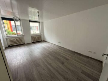 Helle 2-ZKDB-Wohnung in zentraler Lage - Wohnzimmer